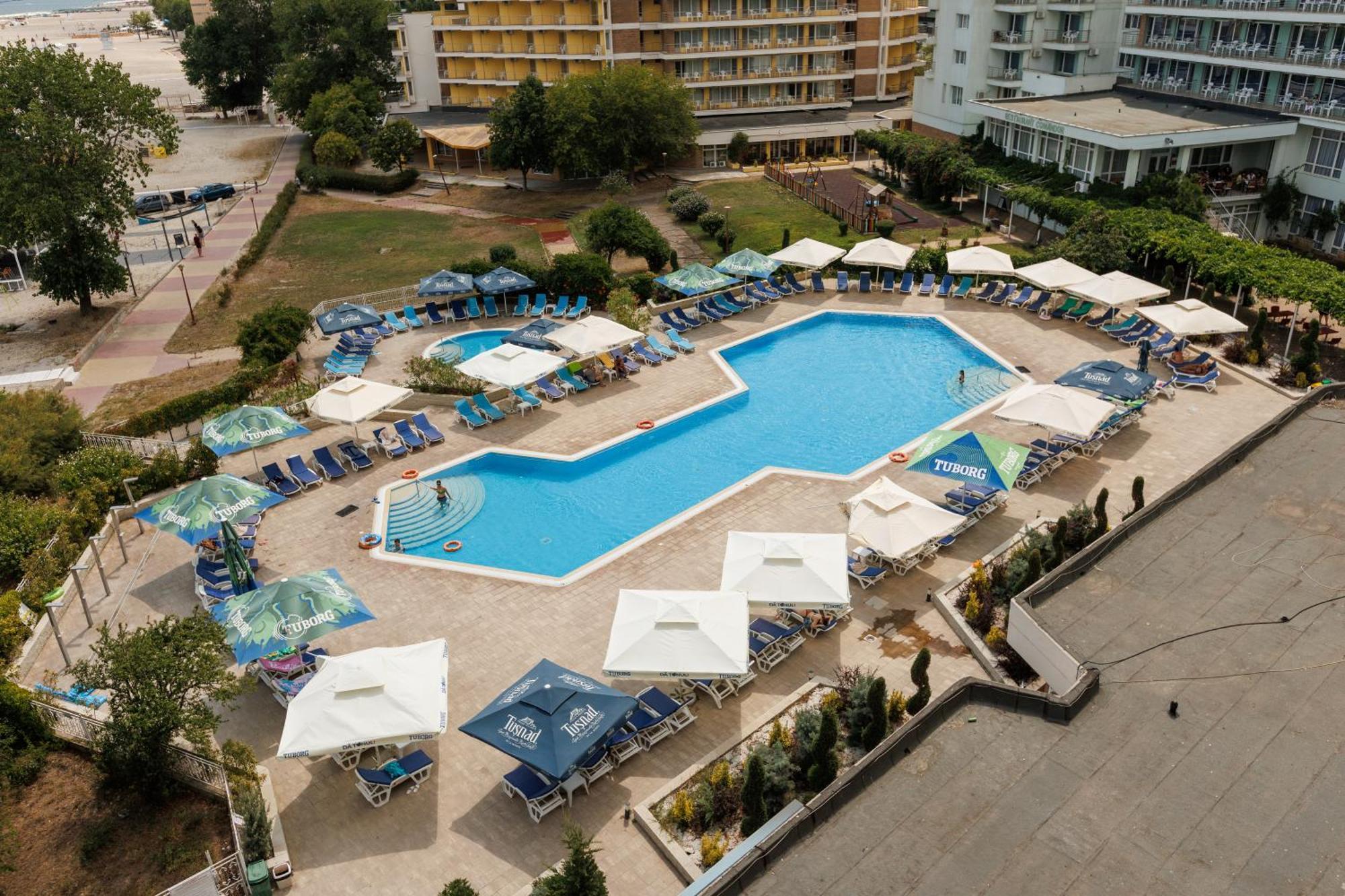 Hotel Orfeu Mamaia Buitenkant foto