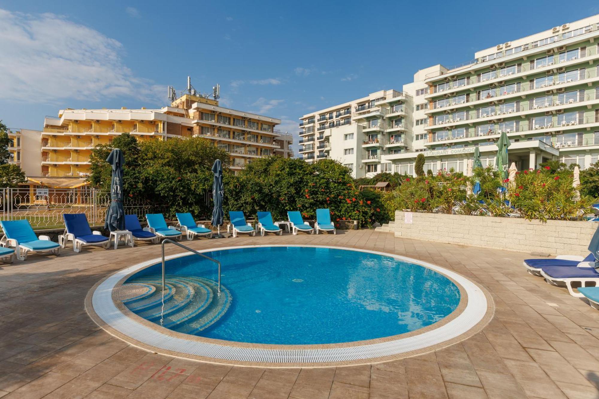 Hotel Orfeu Mamaia Buitenkant foto